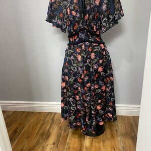 Chelsea28 Black Floral Midi Dress